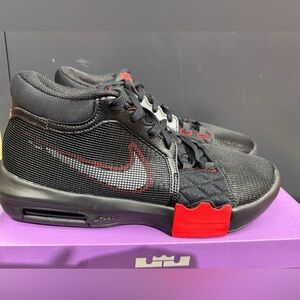 Lebron Witness 8 Basketball Shoes (FB2239-005, Black/University Red/White)